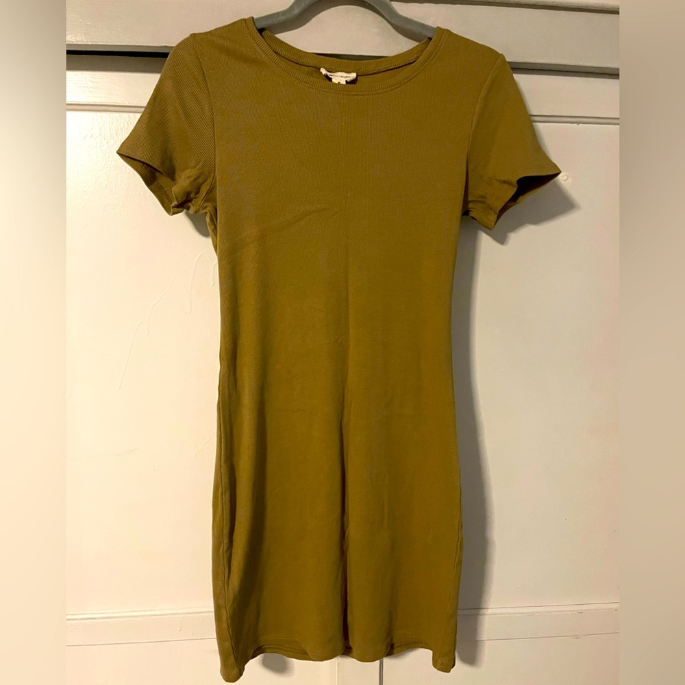 Open Edit T-shirt dress. Size Medium. Super comfy and stylish.